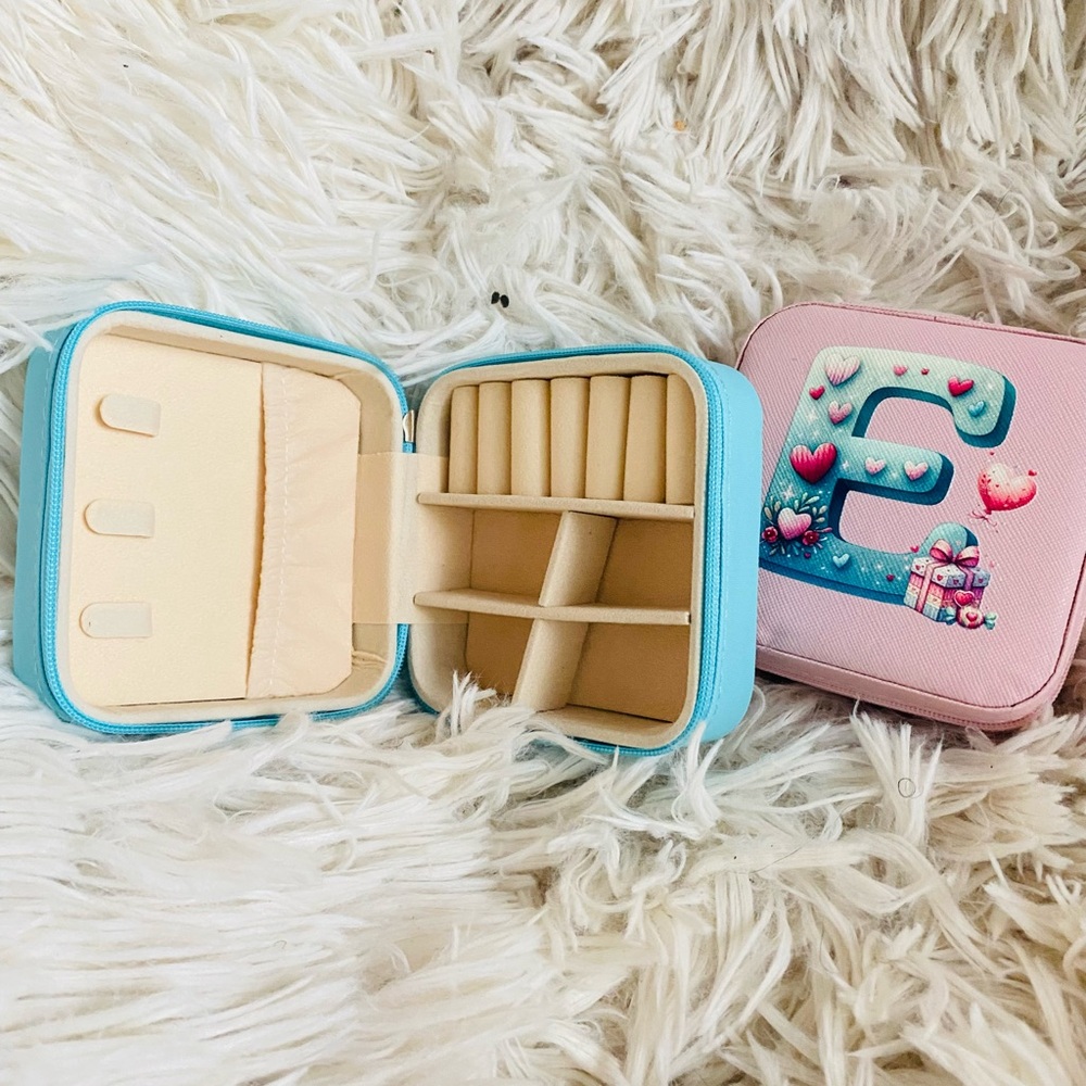Pink and Blue Jewelry Travel Case